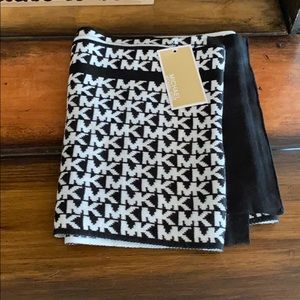 Michael Kors scarf